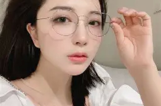 澳洲网红保健品实为国产！李若彤就带货优思益致歉：全额退款